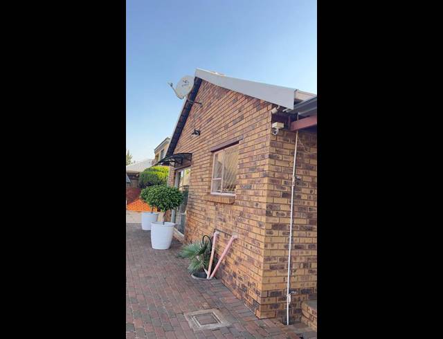 5 BEDROOM PROPERTY TO RENT IN THE ORCHARDS